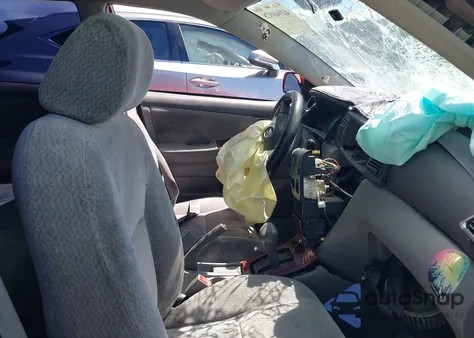 2003 Toyota Corolla Le z USA, uszkodzony, nr VIN 1NXBR32EX3Z033850